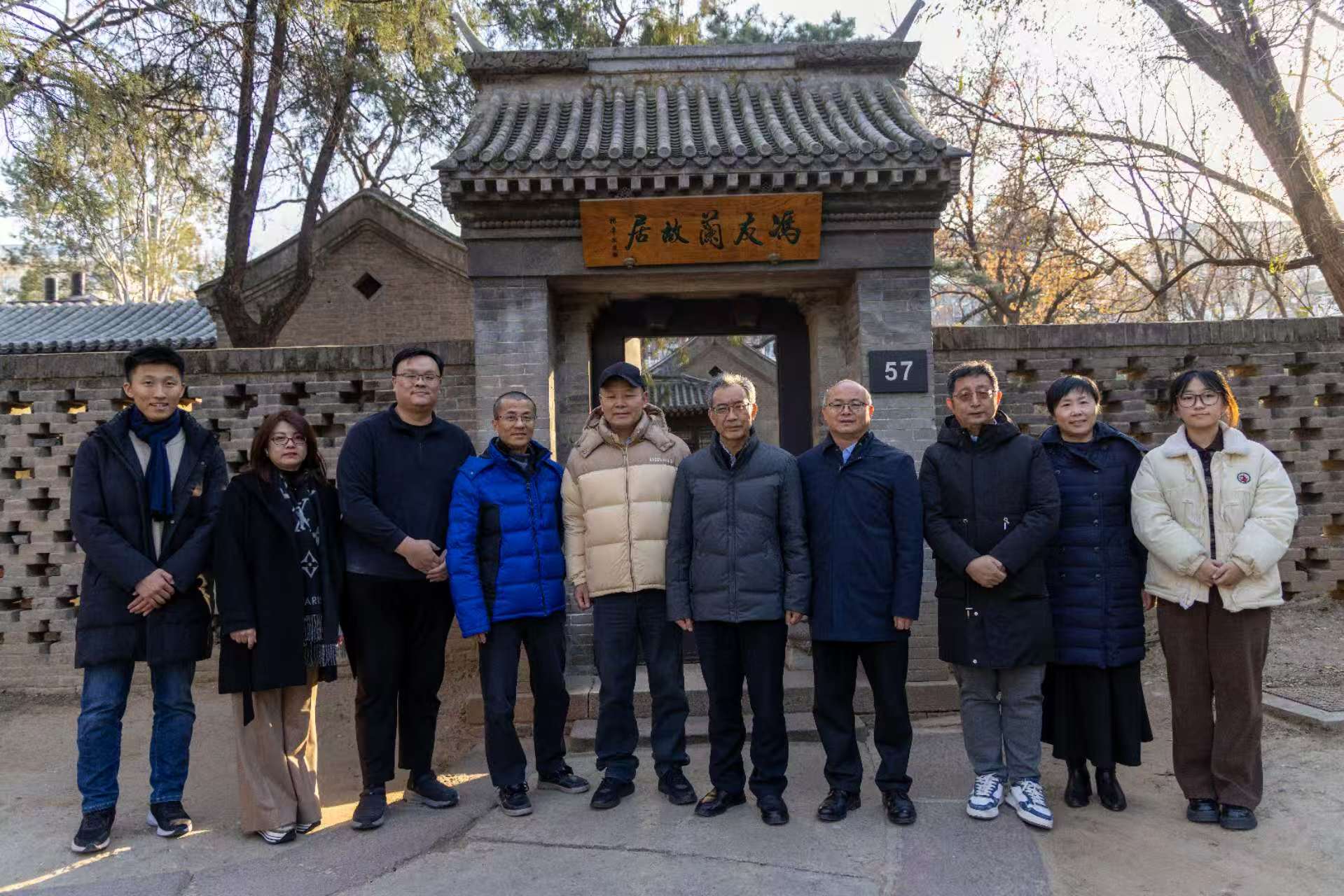 cfbd2e450914ccbdc0f60f1902ebfac9.jpg